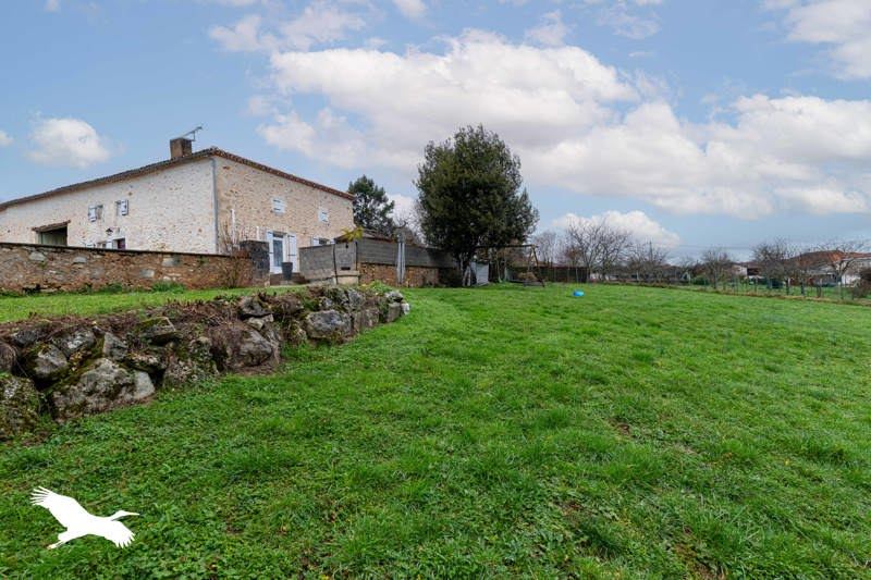 Vente Maison RIVIERES - 7 pièces -160 m² - (16110)