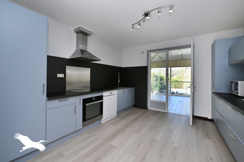 Vente Maison CHASSENEUIL SUR BONNIEURE - 6 pièces -112 m² - (16260)