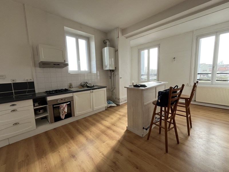 Vente Appartement LA ROCHEFOUCAULD EN ANGOUMOIS - 3 pièces -64 m² - (16110)