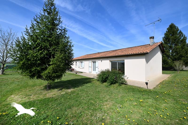 Vente Maison CHASSENEUIL SUR BONNIEURE - 5 pièces -113 m² - (16260)