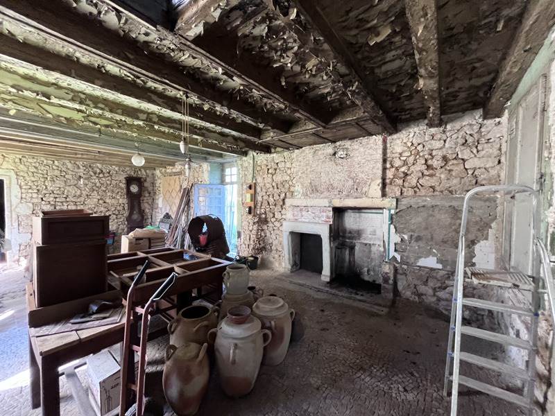 Vente Maison LA ROCHEFOUCAULD EN ANGOUMOIS - 4 pièces -148 m² - (16110)