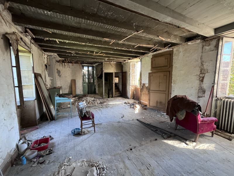 Vente Maison LA ROCHEFOUCAULD EN ANGOUMOIS - 4 pièces -148 m² - (16110)