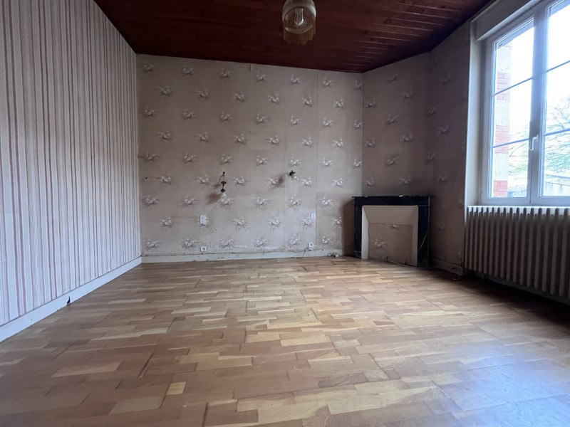 Vente Maison LA ROCHEFOUCAULD EN ANGOUMOIS - 7 pièces -119 m² - (16110)