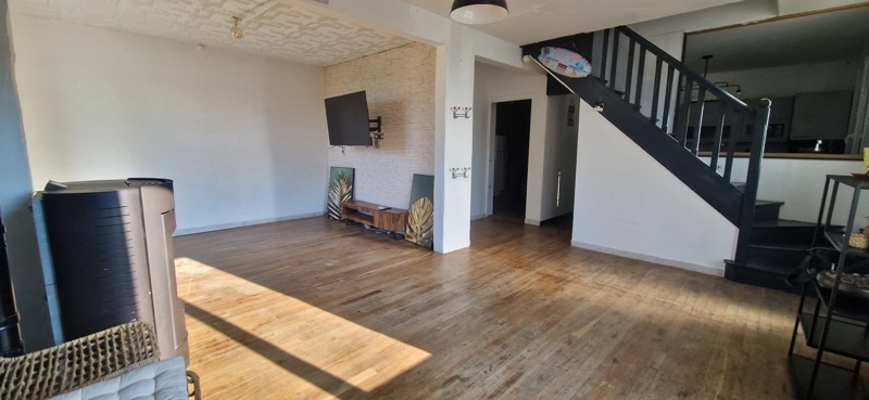 Vente Maison CHASSENEUIL SUR BONNIEURE - 5 pièces -111 m² - (16260)