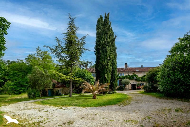 Vente Maison LA ROCHETTE - 7 pièces -245 m² - (16110)