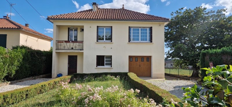 Vente Maison CHASSENEUIL SUR BONNIEURE - 4 pièces -65 m² - (16260)