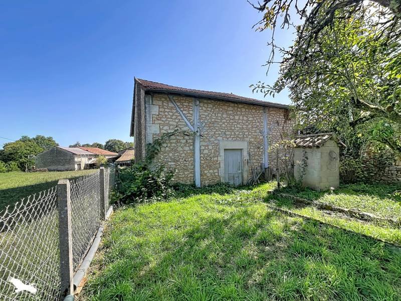 Vente Maison MOULINS SUR TARDOIRE - 3 pièces -72 m² - (16110)