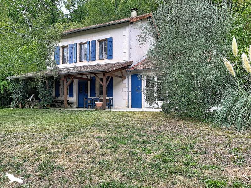 Vente Maison VITRAC ST VINCENT 16310 8 pièces - 122 m²