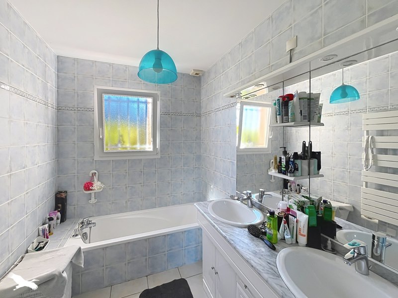 Vente Maison CHASSENEUIL SUR BONNIEURE - 5 pièces -128 m² - (16260)