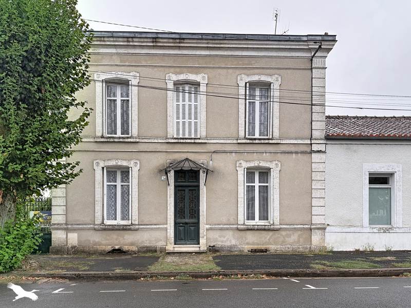 Vente Maison LA ROCHEFOUCAULD EN ANGOUMOIS 16110 5 pièces - 142 m²