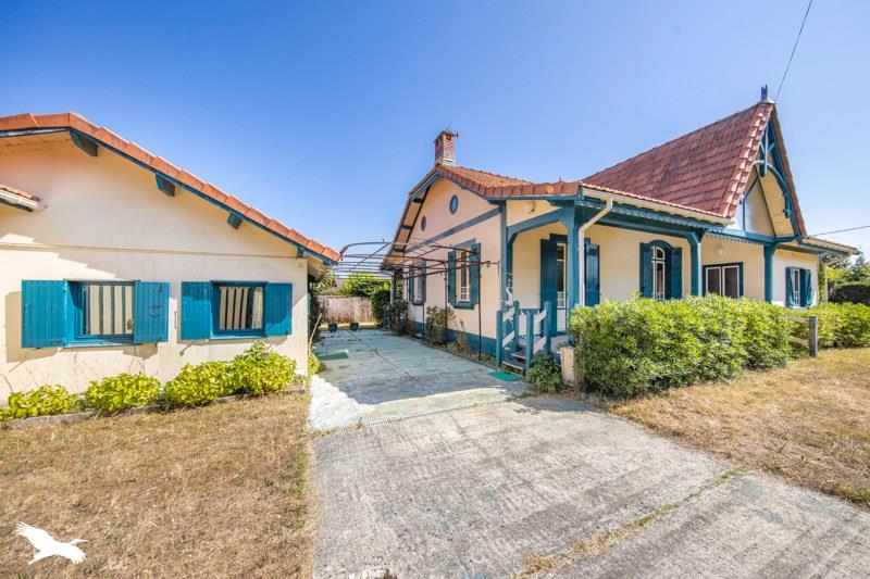Vente Maison LEGE CAP FERRET - 7 pièces -197 m² - (33950)