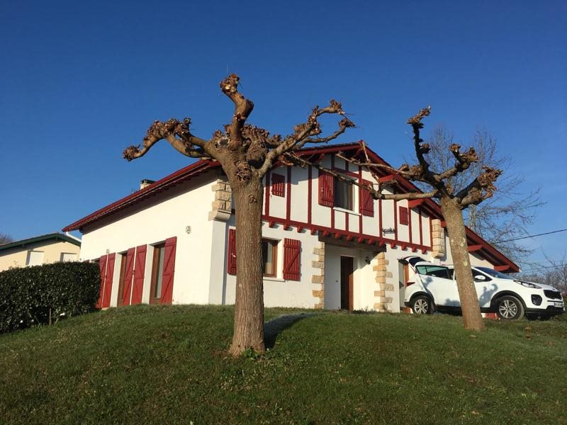 Vente Maison ARBONNE - 7 pièces -196 m² - (64210)