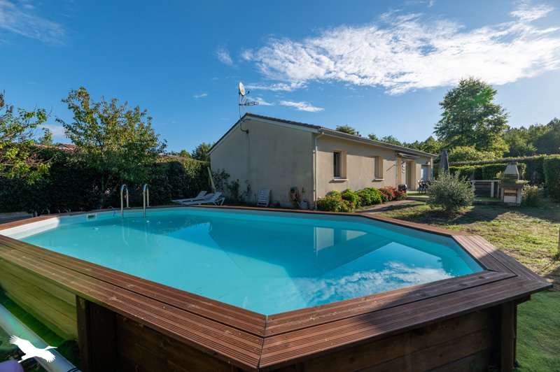 Maison 5 pièces 101 m² · à Hourtin · 101 m² · 303 700 €