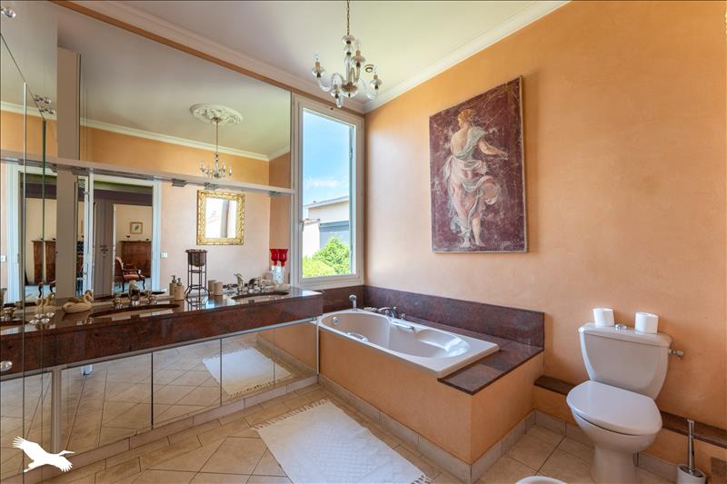 Vente Maison BORDEAUX - 7 pièces -230 m² - (33000)
