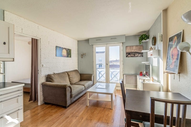 Vente Appartement BORDEAUX - 2 pièces -32 m² - (33000)