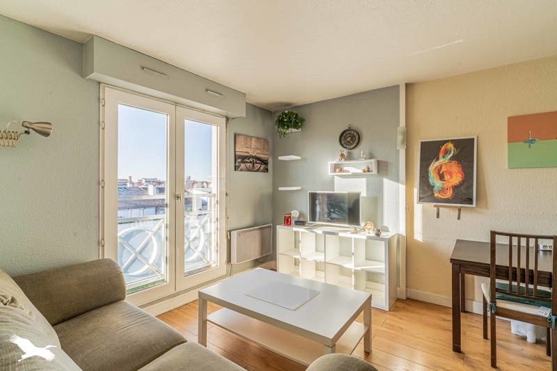 Vente Appartement BORDEAUX - 2 pièces -32 m² - (33000)