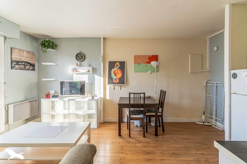 Vente Appartement BORDEAUX - 2 pièces -32 m² - (33000)