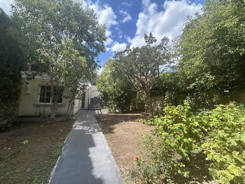 Vente Maison BORDEAUX - 2 pièces -256 m² - (33800)