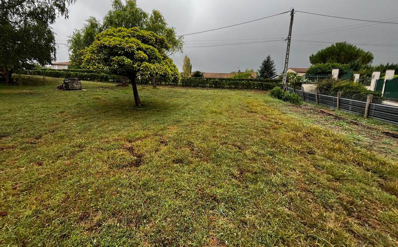 Vente Terrain BRIOUX SUR BOUTONNE - -1290 m² - (79170)