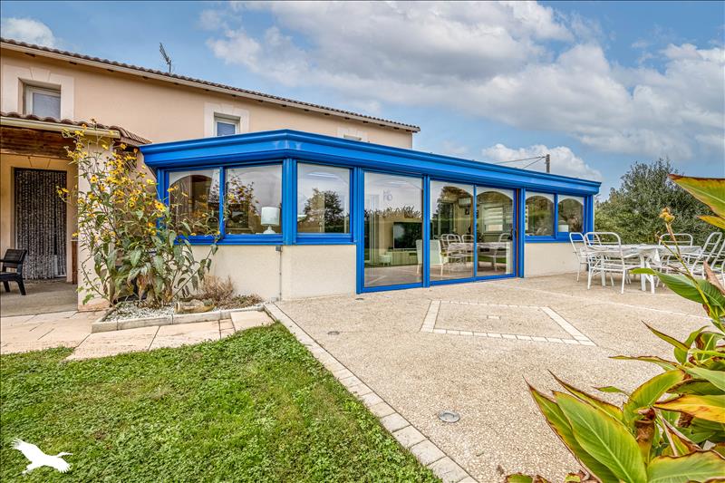 Vente Maison MELLE - 8 pièces -192 m² - (79500)
