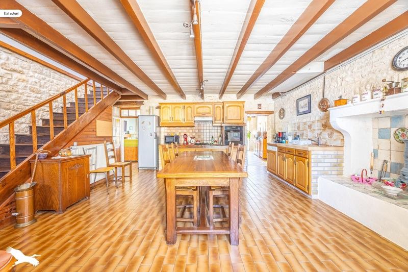 Vente Maison CHEF BOUTONNE - 5 pièces -170 m² - (79110)