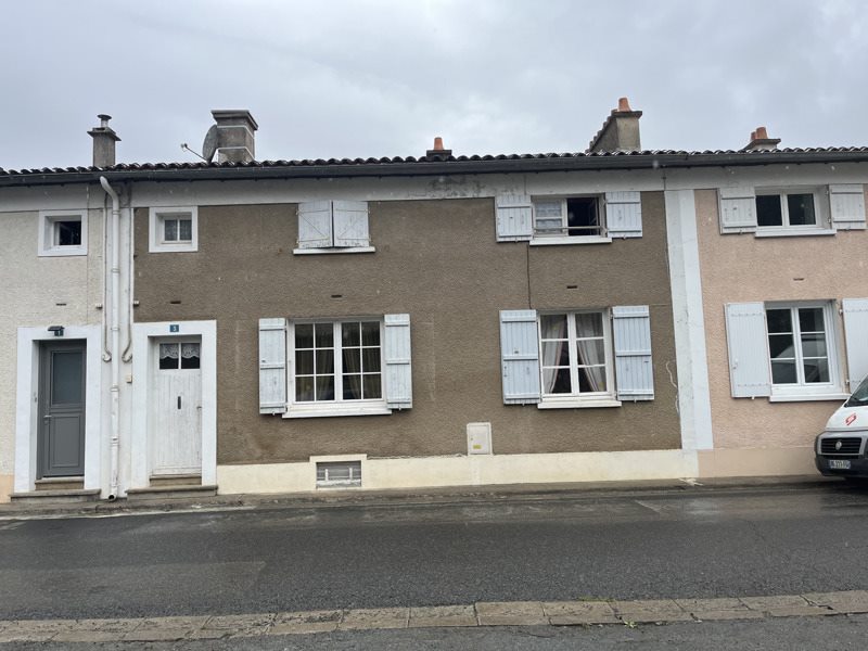 Vente Maison MELLE - 8 pièces -122 m² - (79500)
