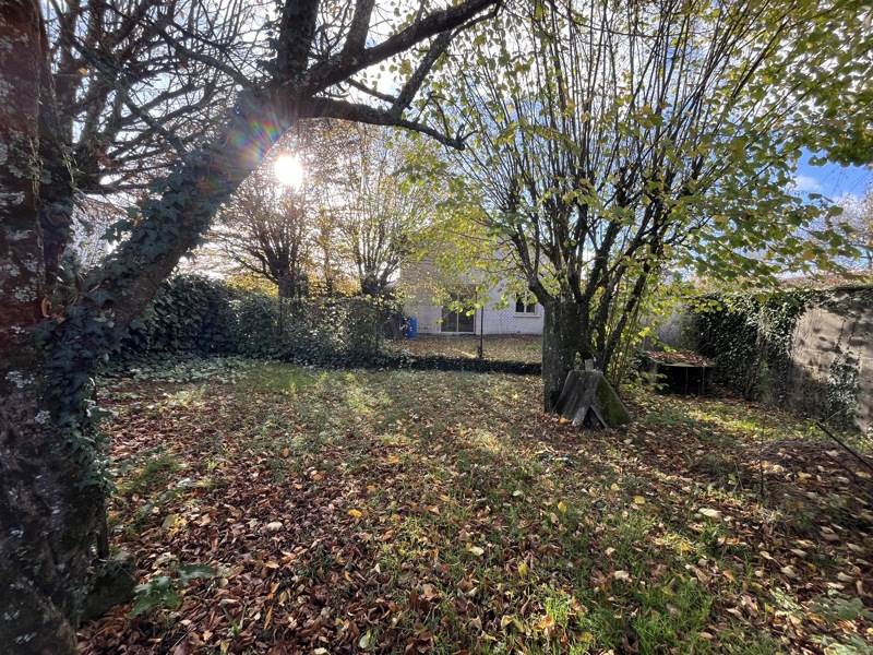 Vente Maison SAUZE VAUSSAIS - 6 pièces -205 m² - (79190)