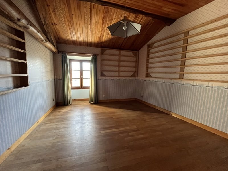 Vente Maison SAUZE VAUSSAIS - 6 pièces -205 m² - (79190)