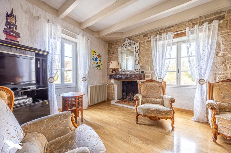 Vente Maison MELLE - 7 pièces -147 m² - (79500)