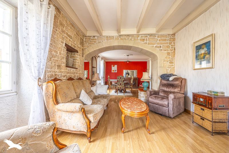 Vente Maison MELLE - 7 pièces -147 m² - (79500)