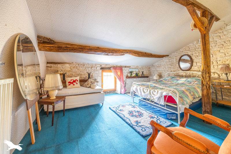 Vente Maison MELLE - 7 pièces -147 m² - (79500)