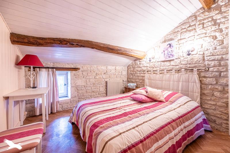 Vente Maison MELLE - 7 pièces -147 m² - (79500)