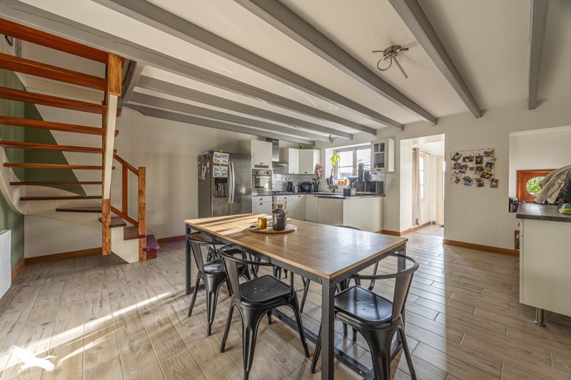Vente Maison ST ROMANS LES MELLE - 4 pièces -155 m² - (79500)