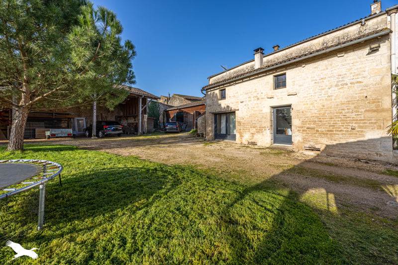 Vente Maison ST ROMANS LES MELLE - 4 pièces -155 m² - (79500)
