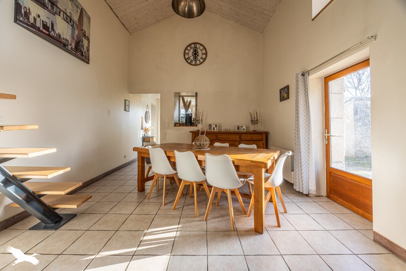 Vente Maison ST ROMANS LES MELLE - 4 pièces -155 m² - (79500)
