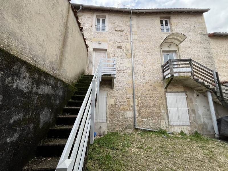 Vente Immeuble SAUZE VAUSSAIS - -  90 m² - (79190)