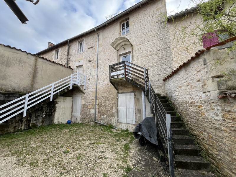 Vente Immeuble SAUZE VAUSSAIS - -  90 m² - (79190)