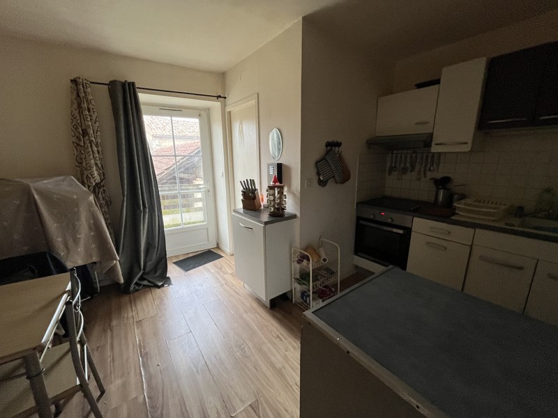 Vente Immeuble SAUZE VAUSSAIS - -  96 m² - (79190)