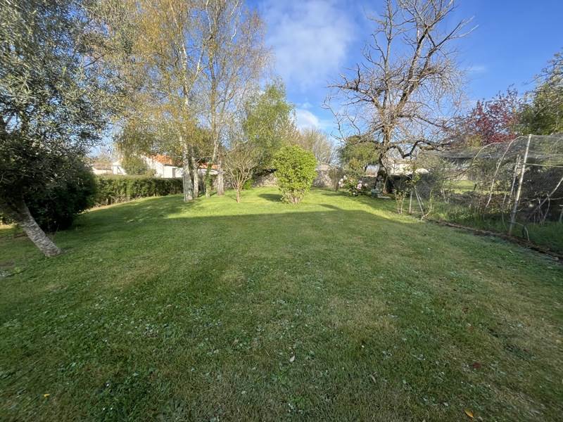 Vente Maison ST ROMANS LES MELLE - 5 pièces -166 m² - (79500)