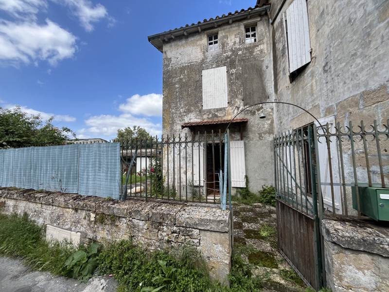 Vente Maison BRIOUX SUR BOUTONNE 79170 7 pièces - 146 m²