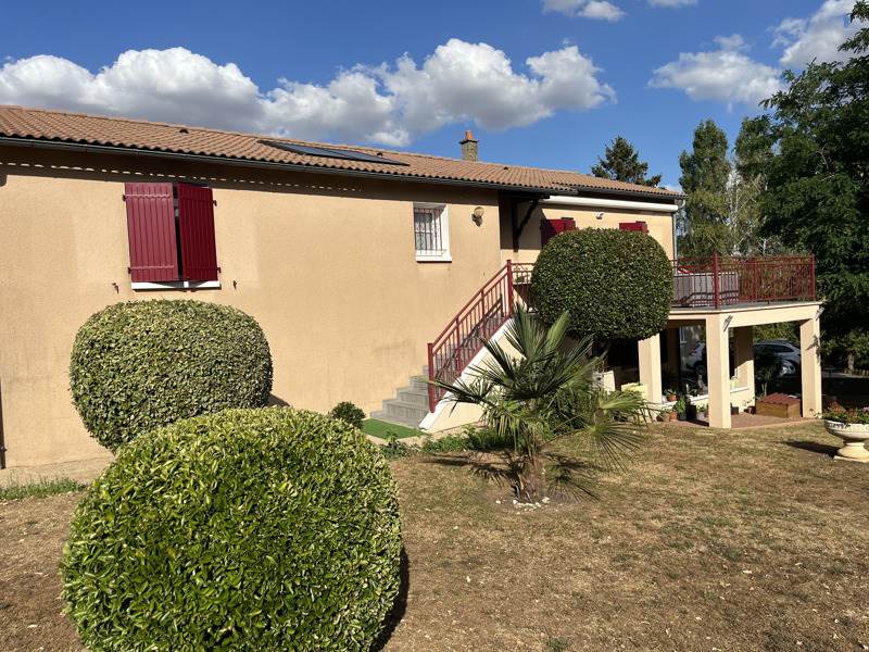 Vente Maison MARCILLE - 8 pièces -162 m² - (79500)
