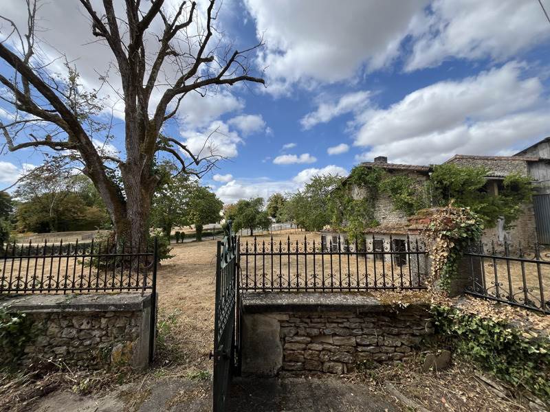 Vente Maison BEAUSSAIS VITRE - 7 pièces -281 m² - (79370)