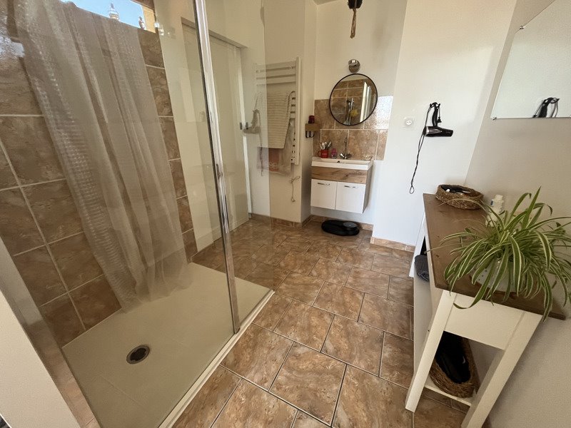 Vente Maison ST ROMANS LES MELLE - 7 pièces -234 m² - (79500)