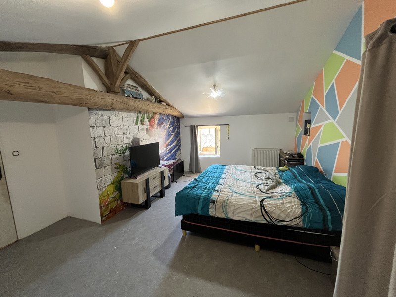 Vente Maison ST ROMANS LES MELLE - 7 pièces -234 m² - (79500)
