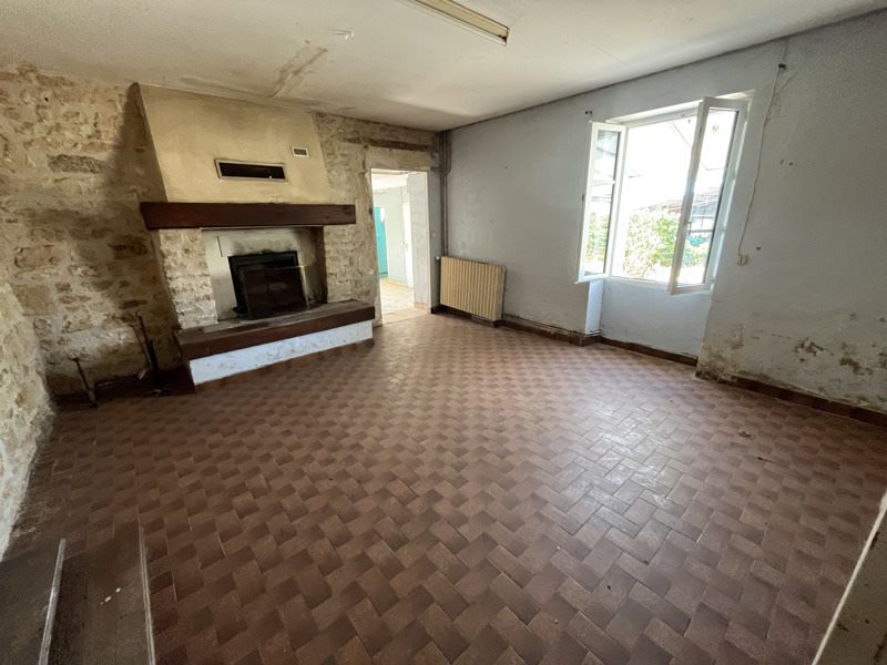 Vente Maison Melle - 9 pièces -242 m² - (79500)