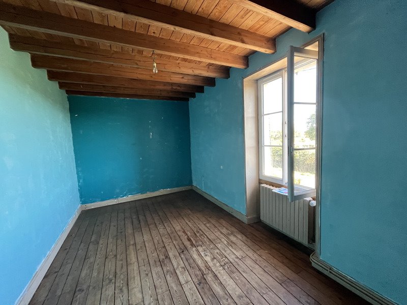 Vente Maison Melle - 9 pièces -242 m² - (79500)