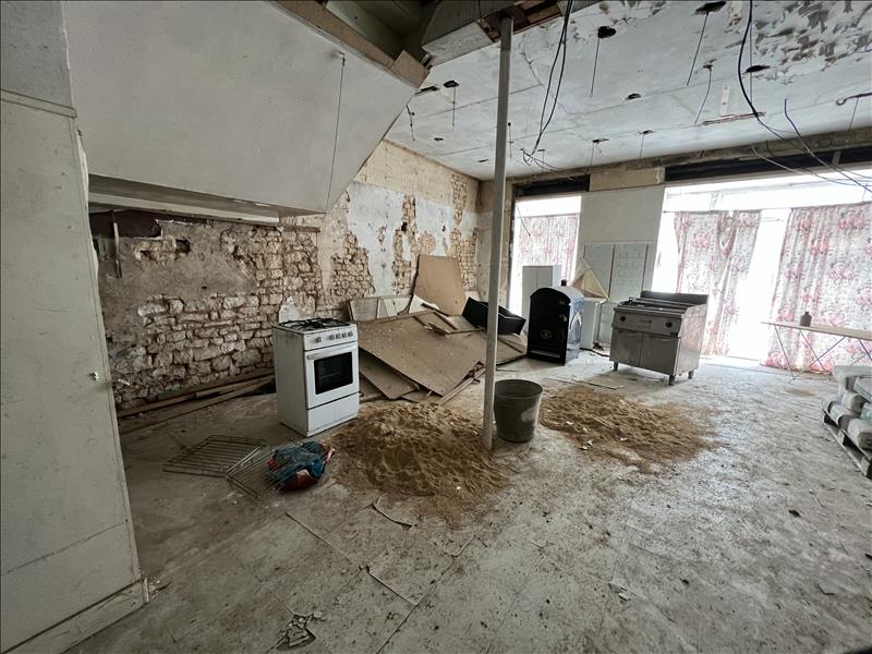 Vente Immeuble SAUZE VAUSSAIS - -  235 m² - (79190)