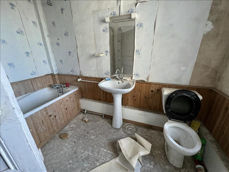 Vente Immeuble SAUZE VAUSSAIS - -  235 m² - (79190)