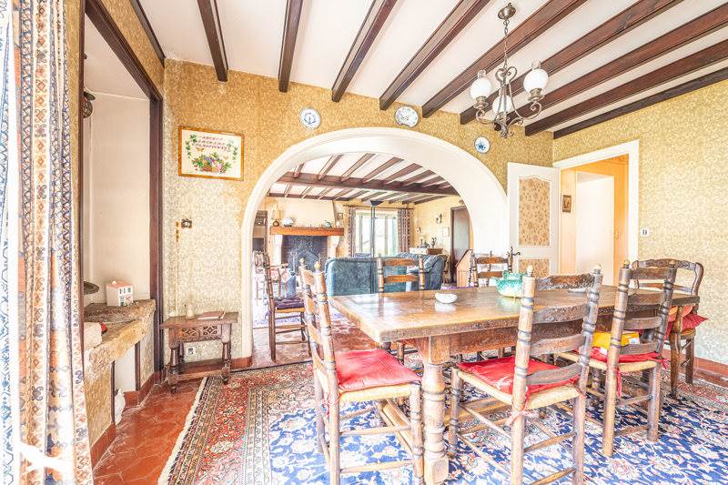 Vente Maison PERIGNE - 6 pièces -366 m² - (79170)