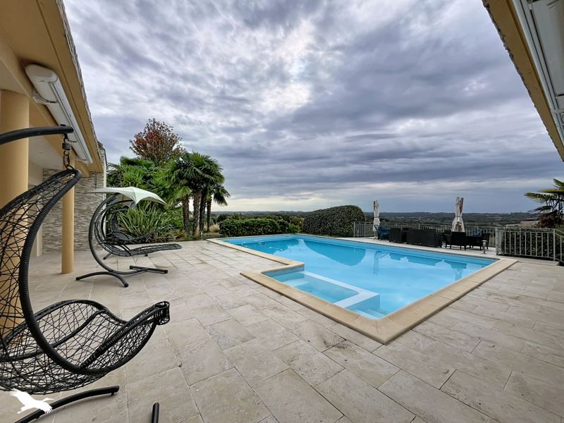 Vente Maison Pouydraguin - 6 pièces -205 m² - (32290)